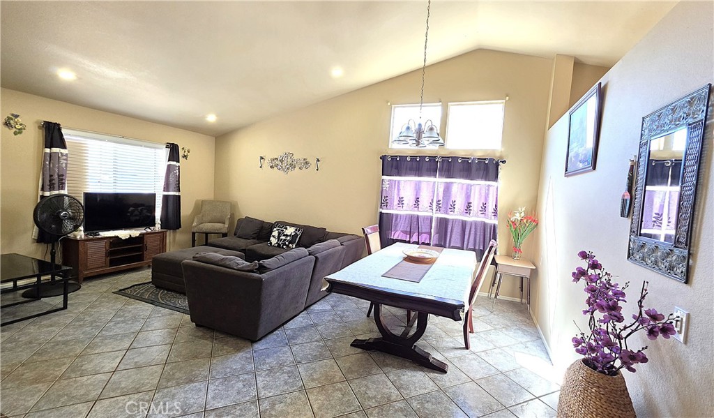 18630 Sonoma Property Photo 3