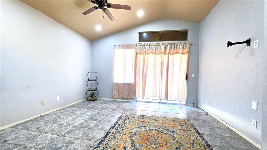 18630 Sonoma Property Photo 11