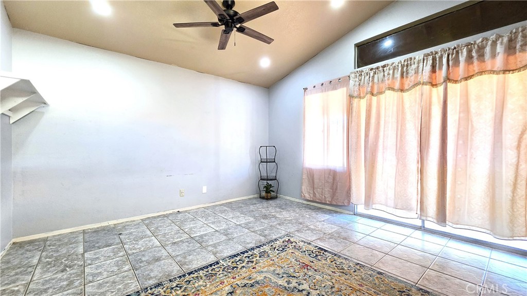 18630 Sonoma Property Photo 12
