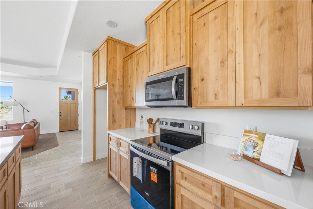 7390 Oakwood Property Photo 4