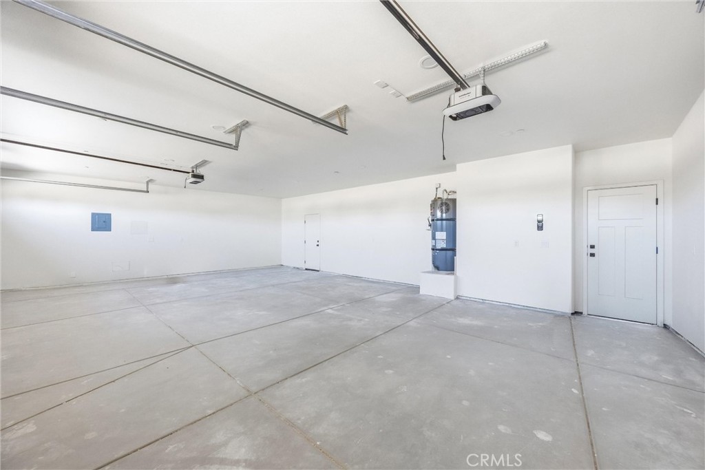 7390 Oakwood Property Photo 35