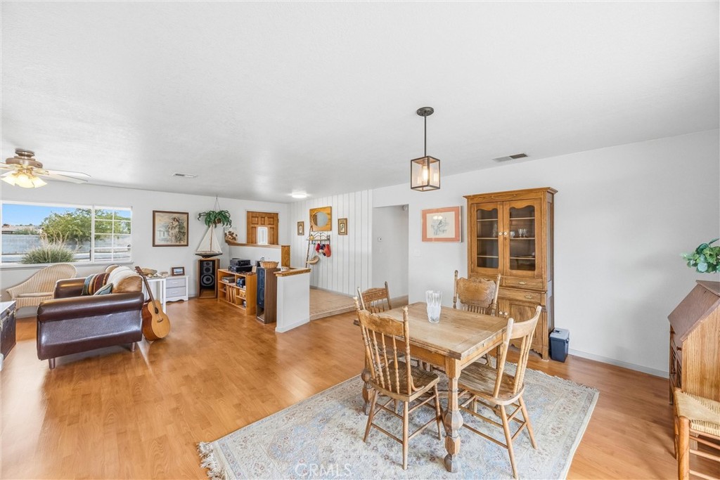 14204 Crow Road Property Photo 8