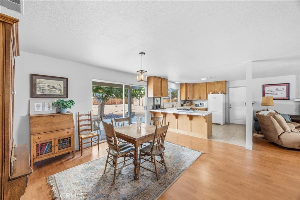 14204 Crow Road Property Photo 9