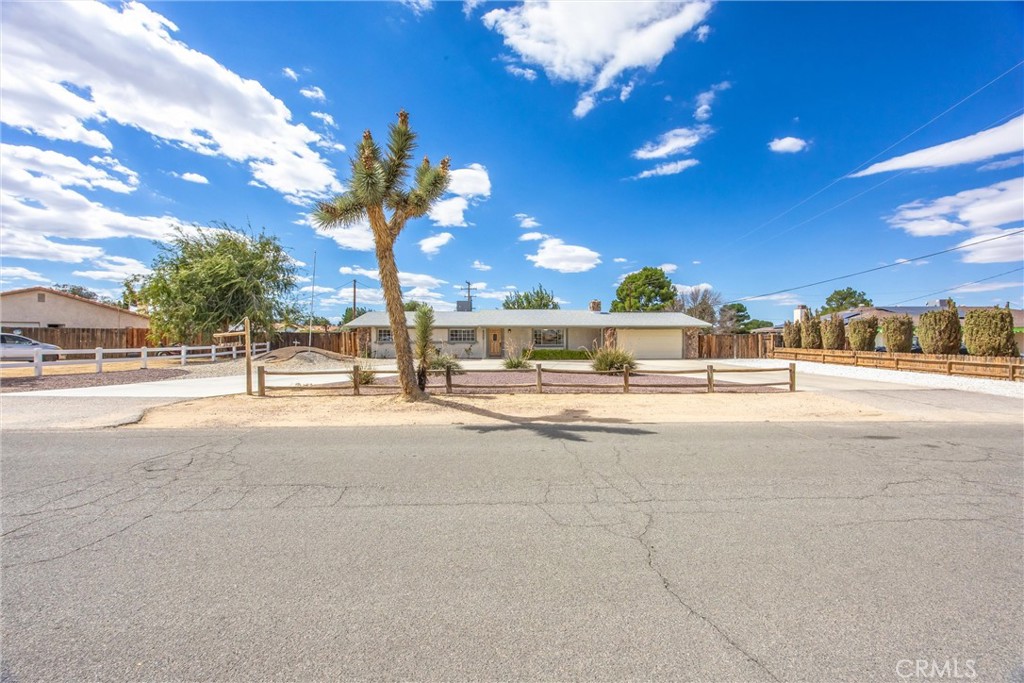 14204 Crow Road Property Photo 27