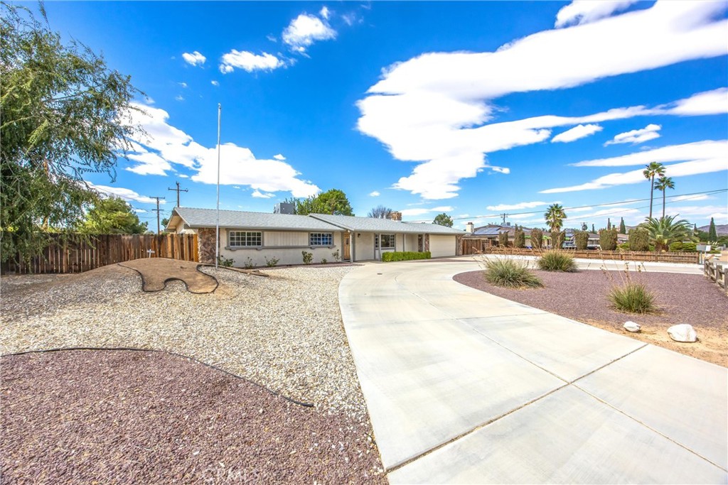 14204 Crow Road Property Photo 25