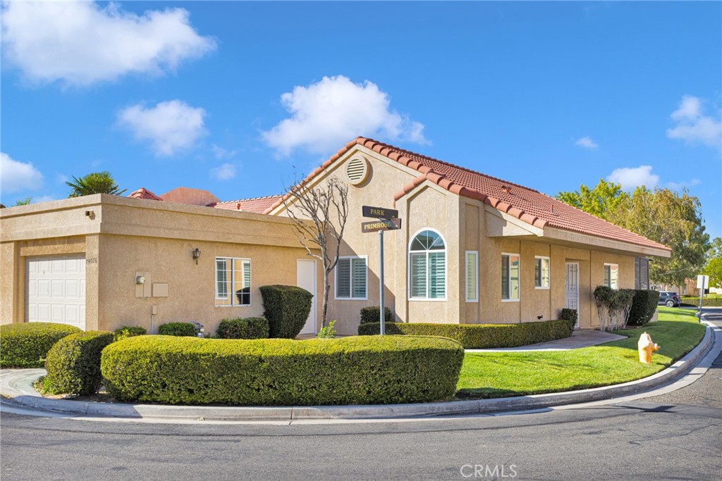 19076 Primrose Property Photo 2