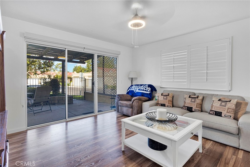 19076 Primrose Property Photo 8
