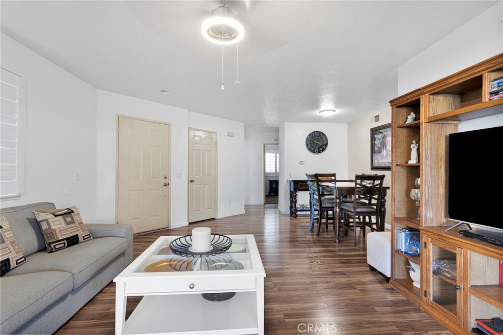 19076 Primrose Property Photo 10