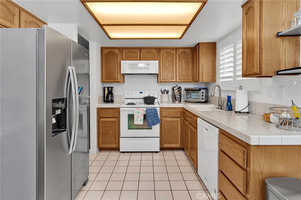 19076 Primrose Property Photo 15