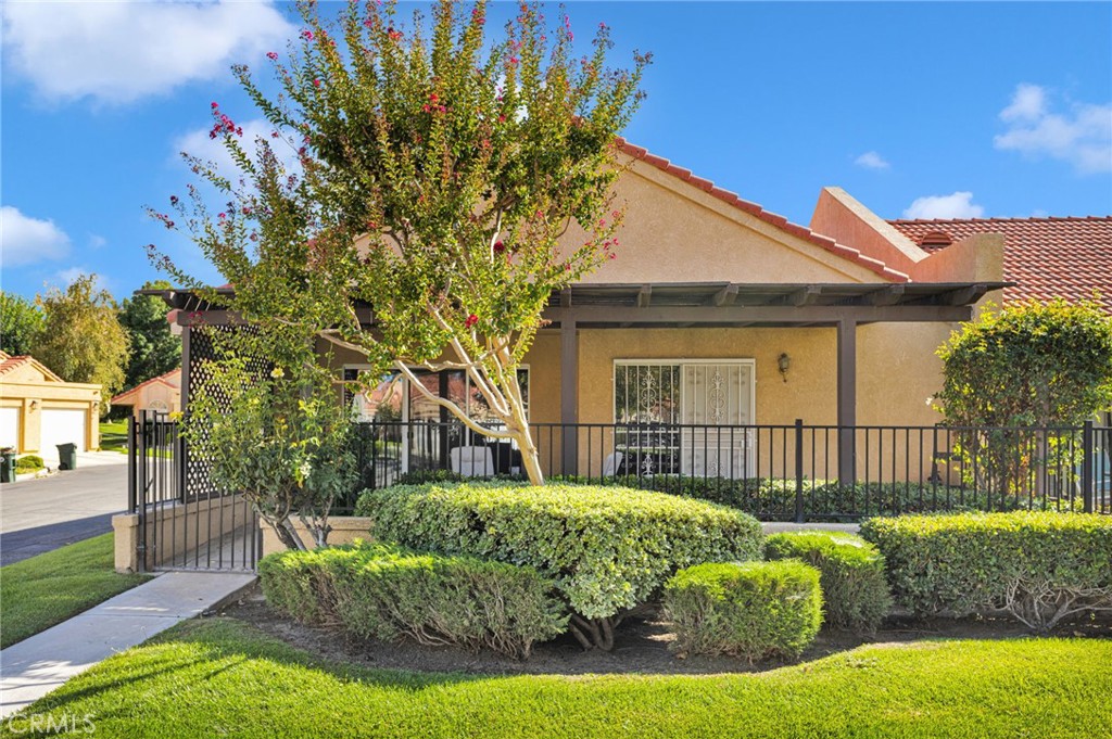 19076 Primrose Property Photo 34