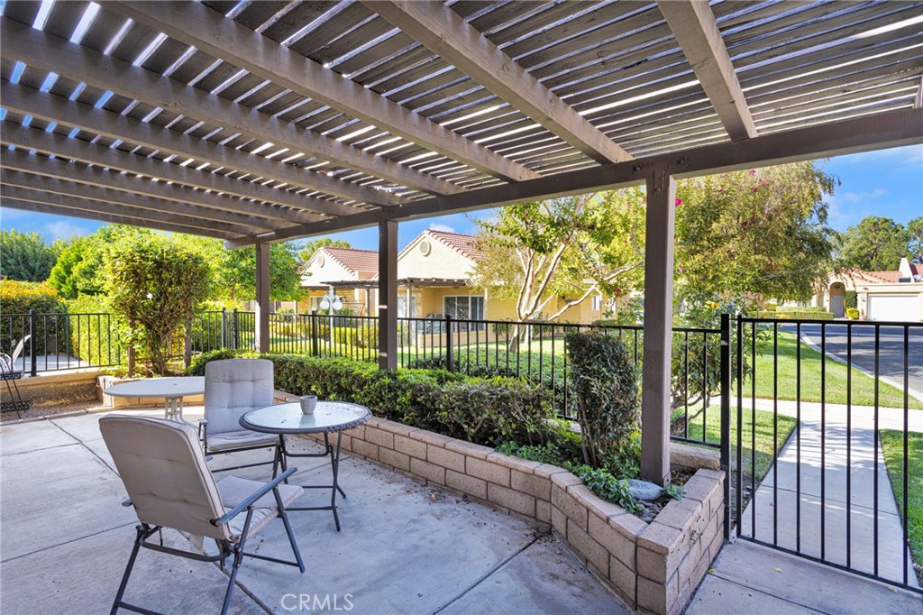 19076 Primrose Property Photo 37