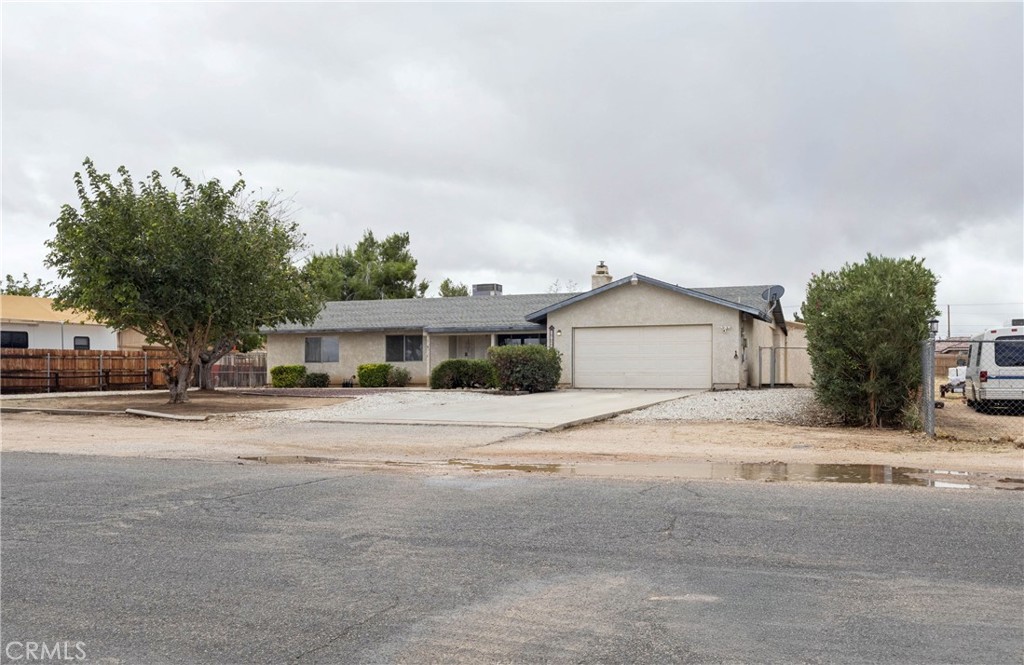 17969 Yucca Property Photo 1