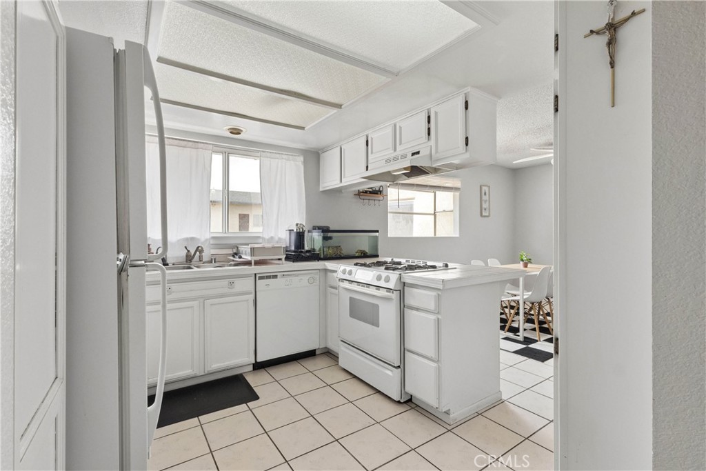 17969 Yucca Property Photo 10