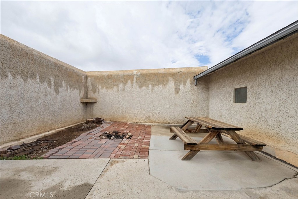 17969 Yucca Property Photo 19