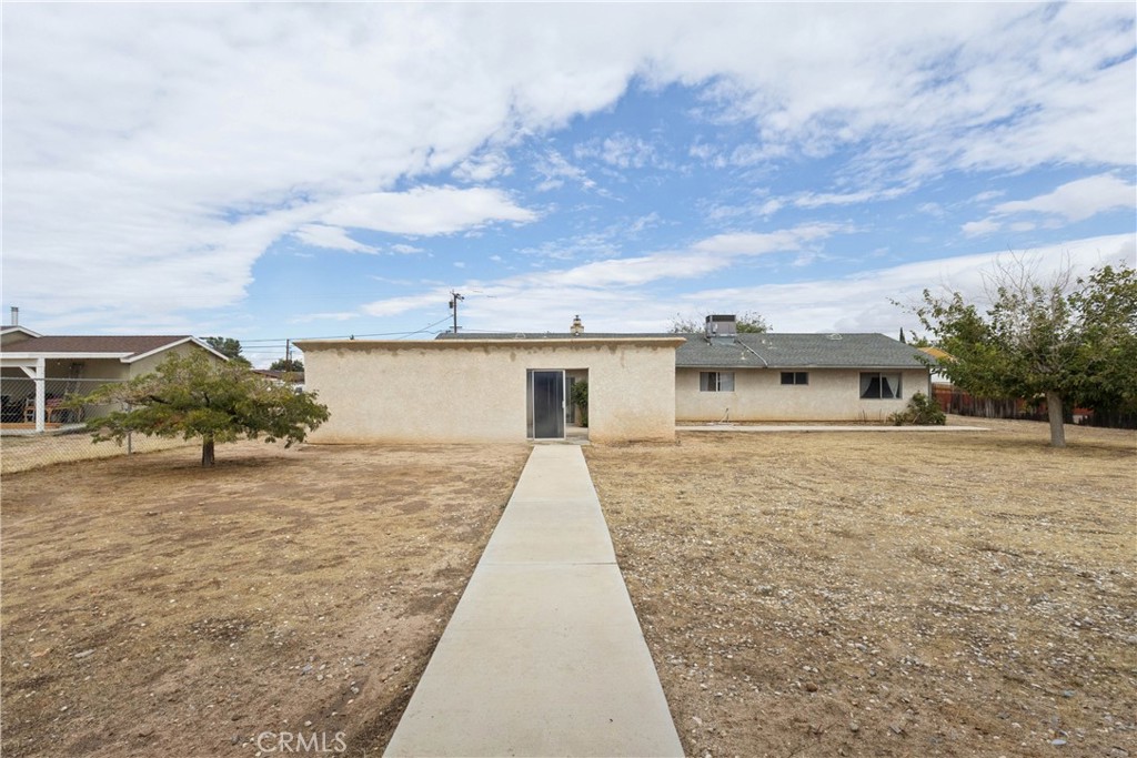 17969 Yucca Property Photo 21