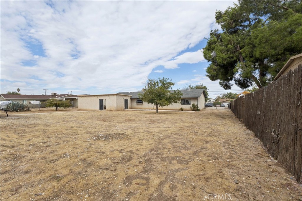 17969 Yucca Property Photo 22