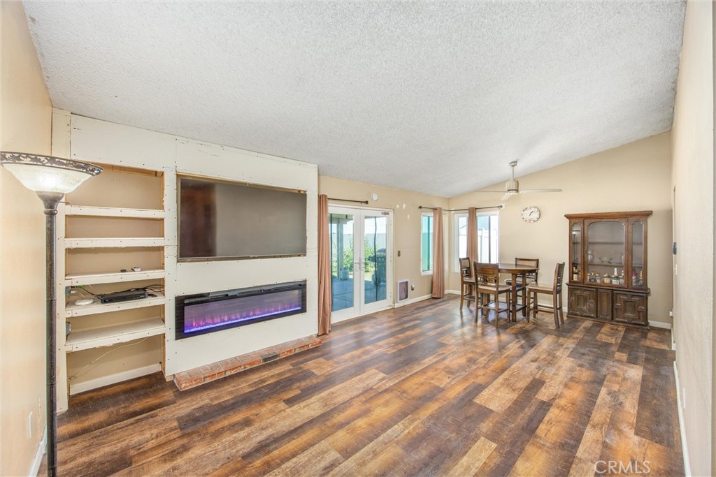 14742 Rivers Edge Rd Property Photo 6