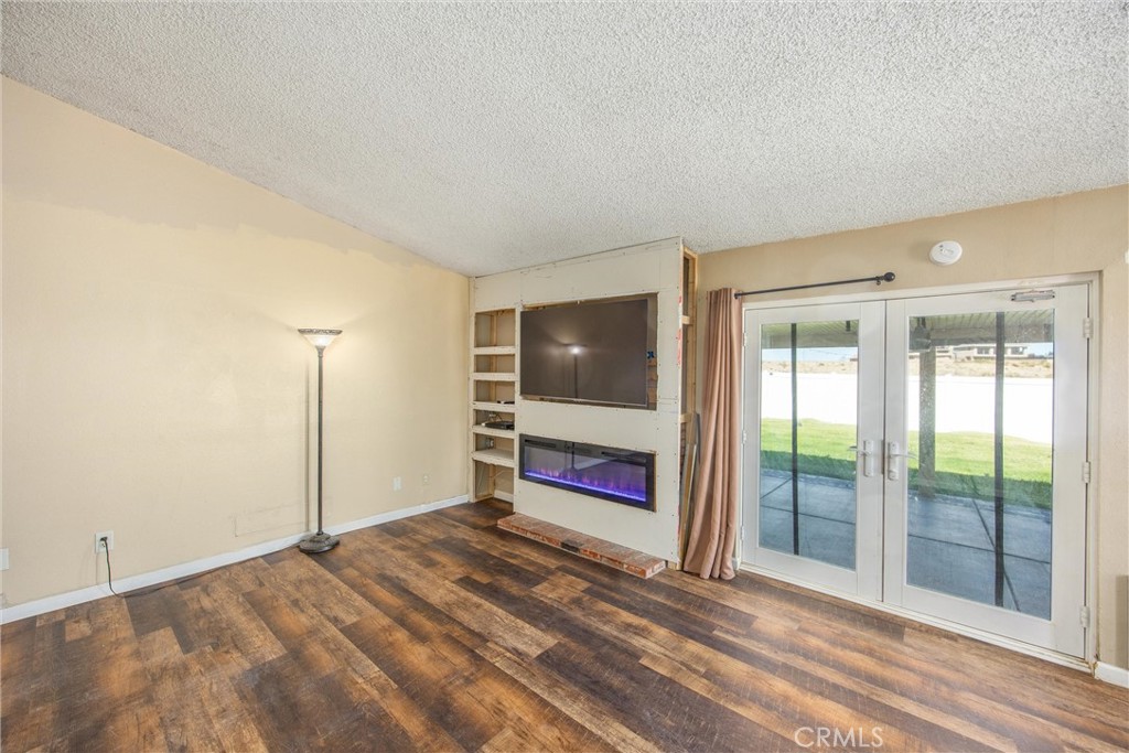 14742 Rivers Edge Rd Property Photo 8