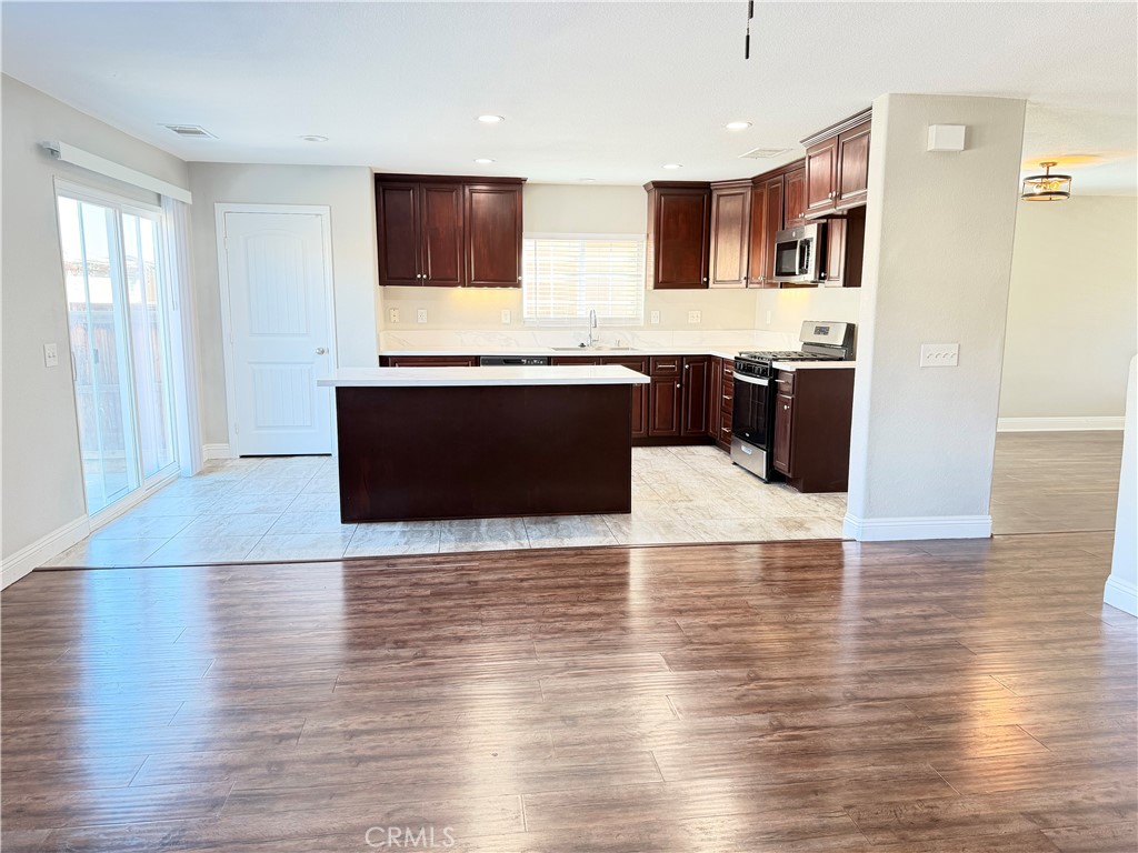 13052 Cerritos Court Property Photo 8