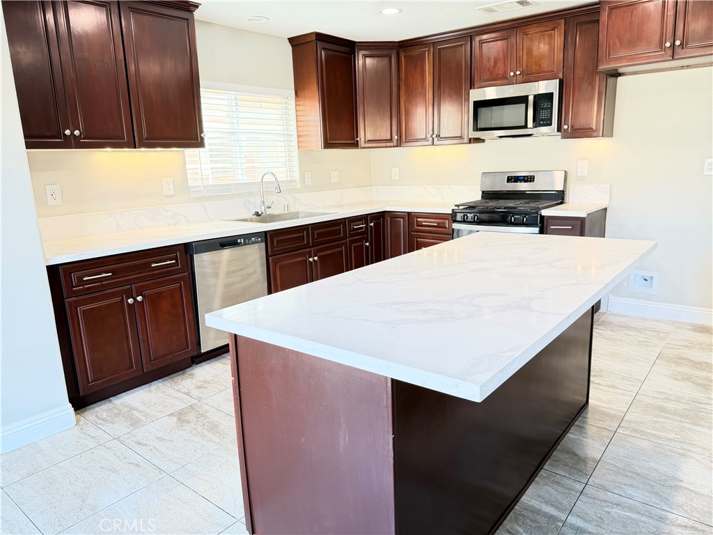 13052 Cerritos Court Property Photo 11