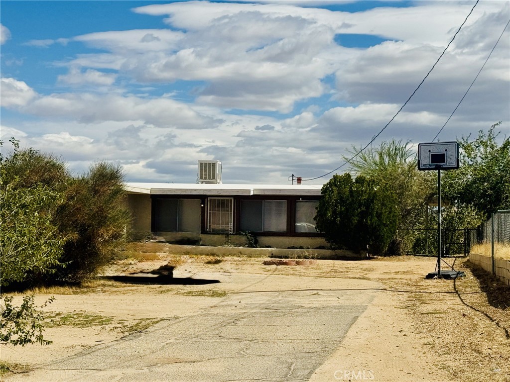 9311 Jacaranda Property Photo 1