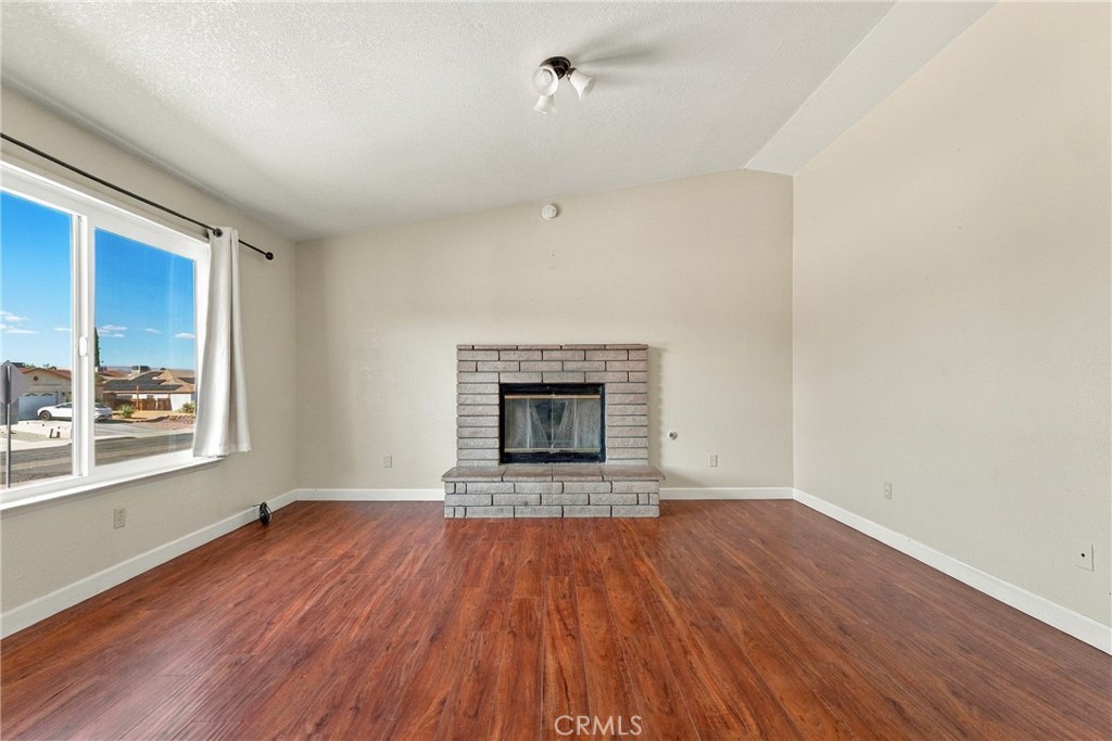 1152 Borrego Property Photo 4