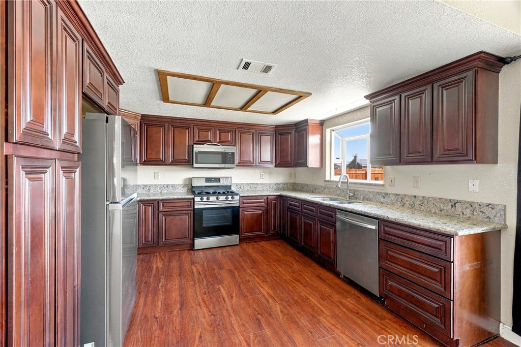 1152 Borrego Property Photo 8