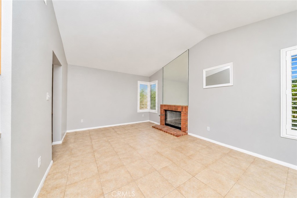 16213 Lake Shore Property Photo 13