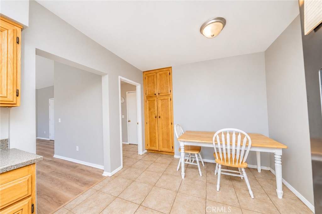 16213 Lake Shore Property Photo 16