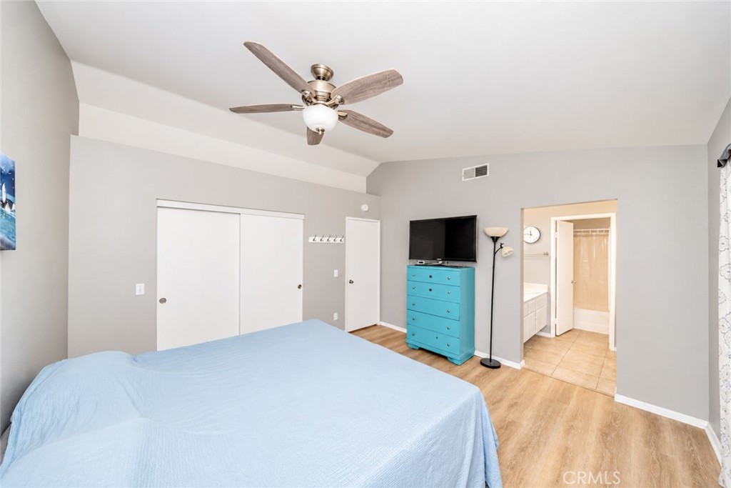 16213 Lake Shore Property Photo 22