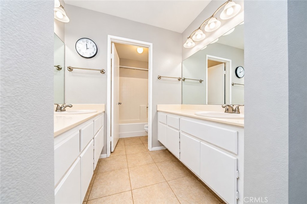 16213 Lake Shore Property Photo 25