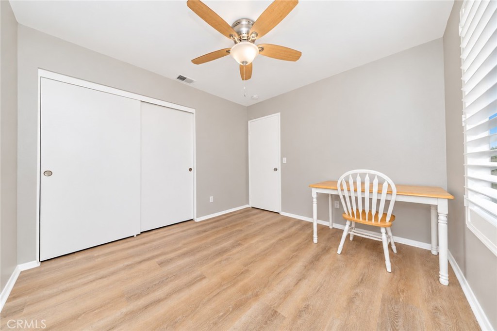 16213 Lake Shore Property Photo 28