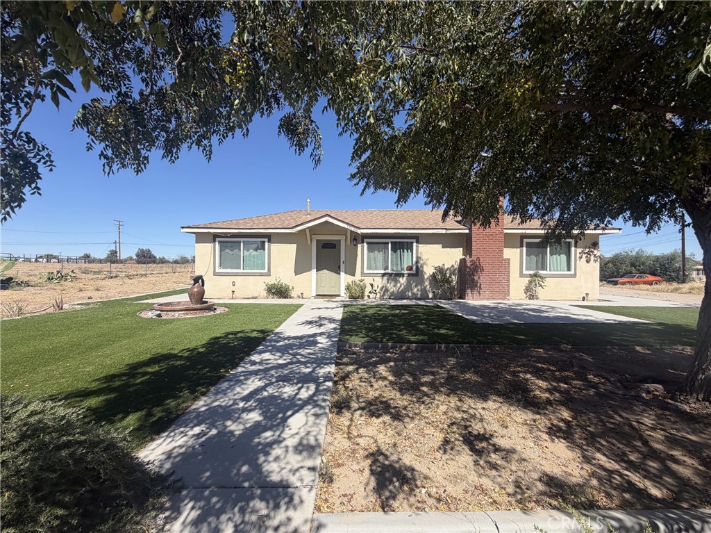 15166 Dos Palmas Property Photo 2