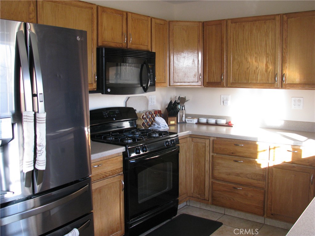 24290 Joshua Avenue Property Photo 5