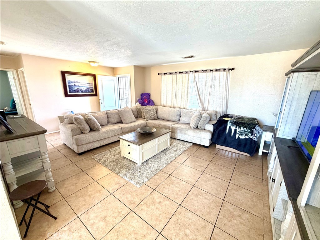 10885 9th Avenue Property Photo 5