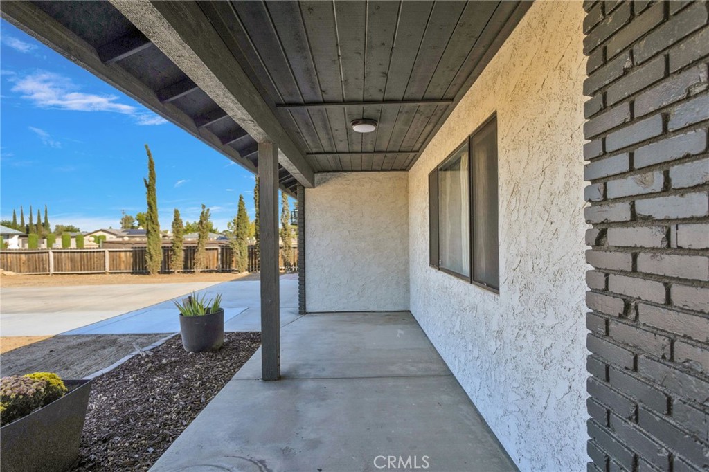 13839 Rincon Property Photo 5