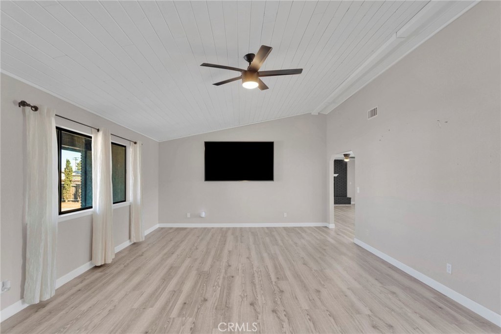 13839 Rincon Property Photo 6