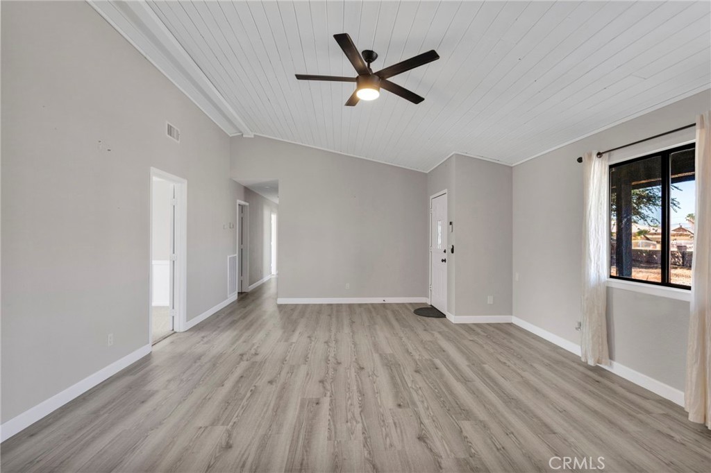13839 Rincon Property Photo 9