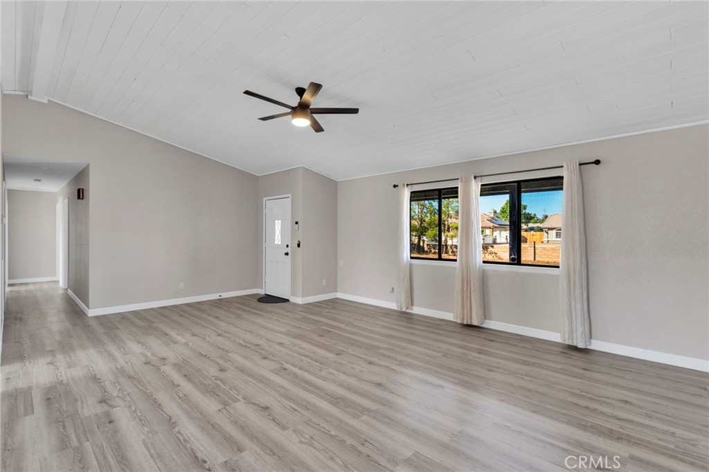 13839 Rincon Property Photo 10