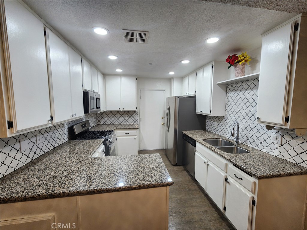 12234 Jasmine Court Property Photo 27