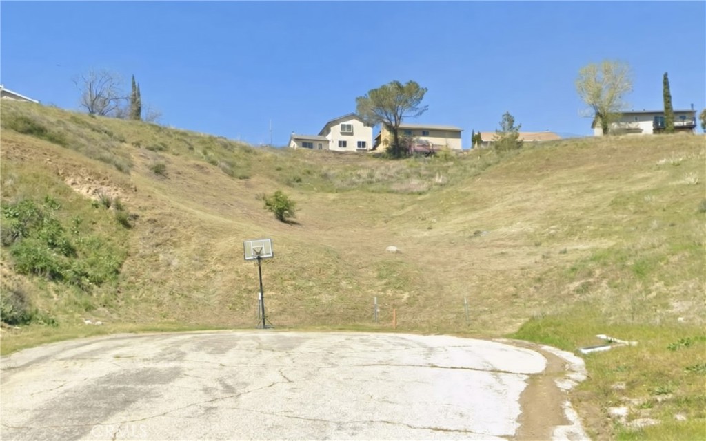42623 Cutwood Property Photo 1