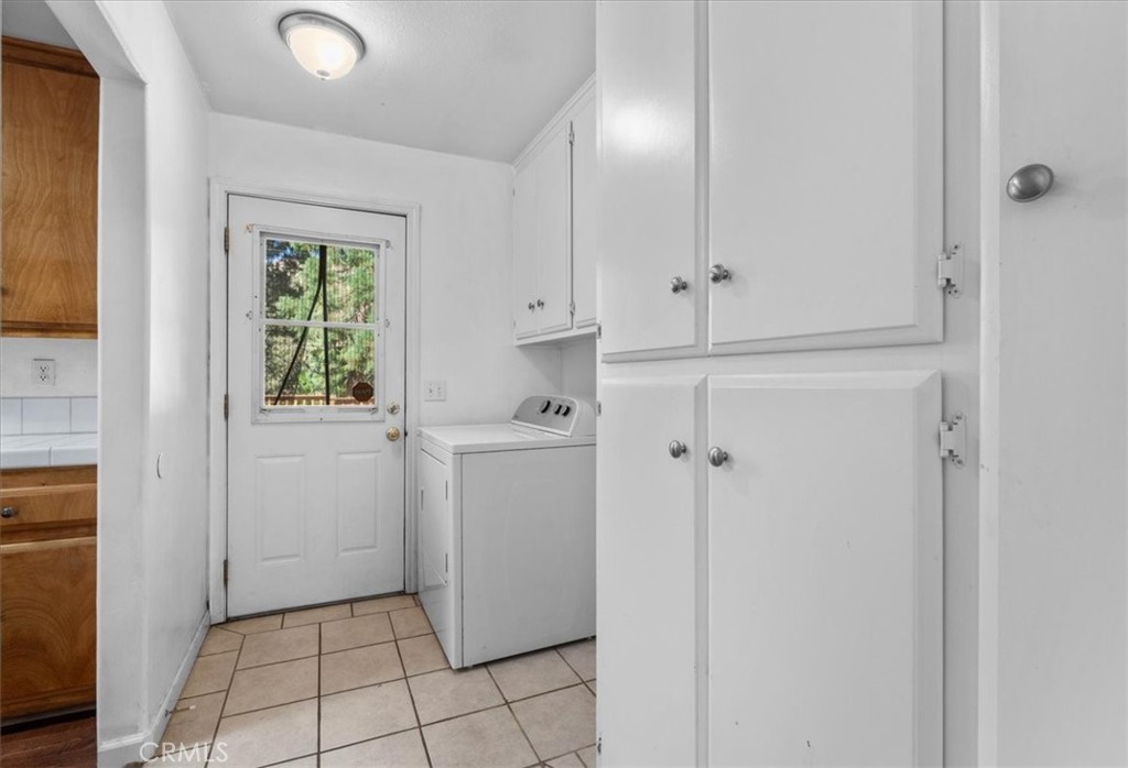570 Lark Property Photo 24