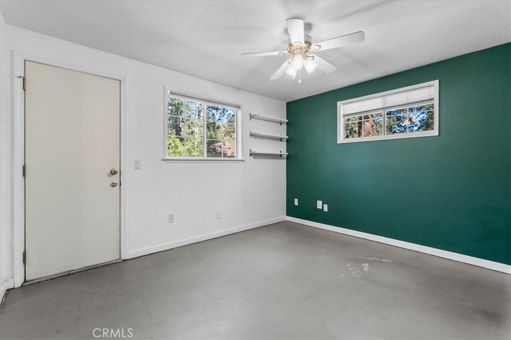 570 Lark Property Photo 31