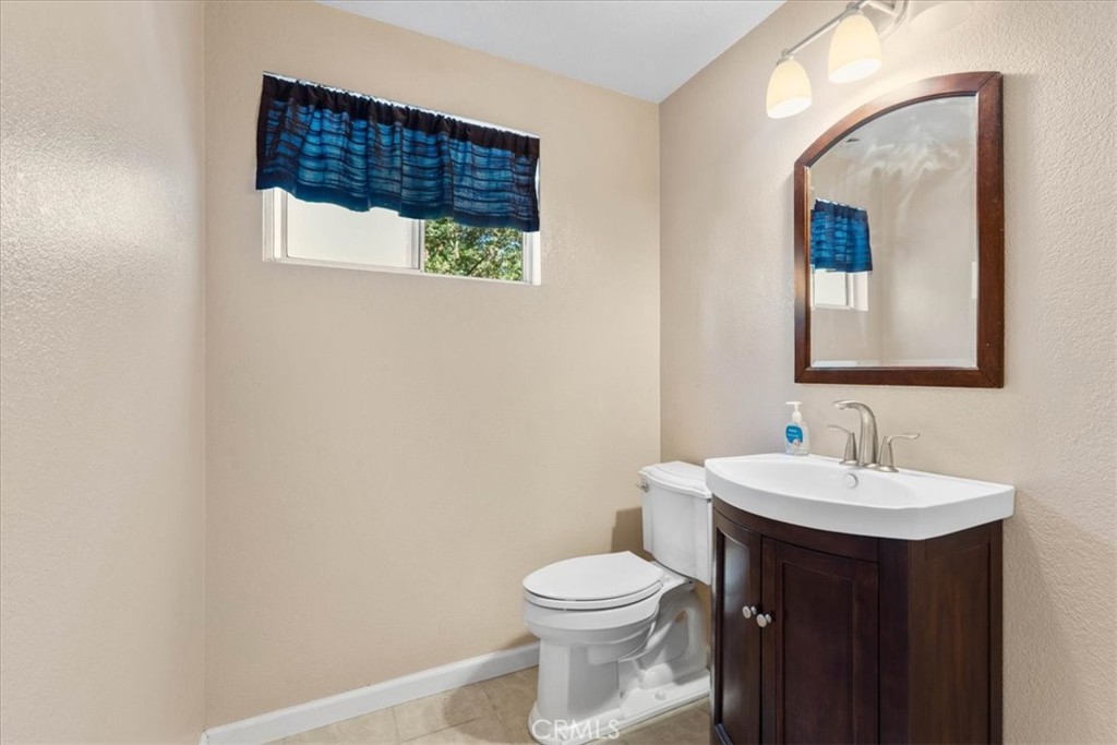 570 Lark Property Photo 33