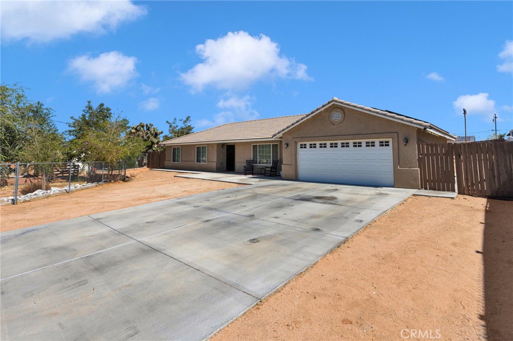 9357 Jacaranda Avenue Property Photo 4
