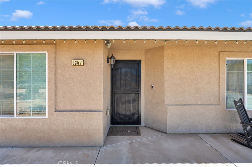9357 Jacaranda Avenue Property Photo 5