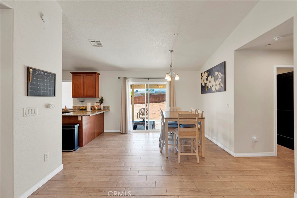 9357 Jacaranda Avenue Property Photo 10