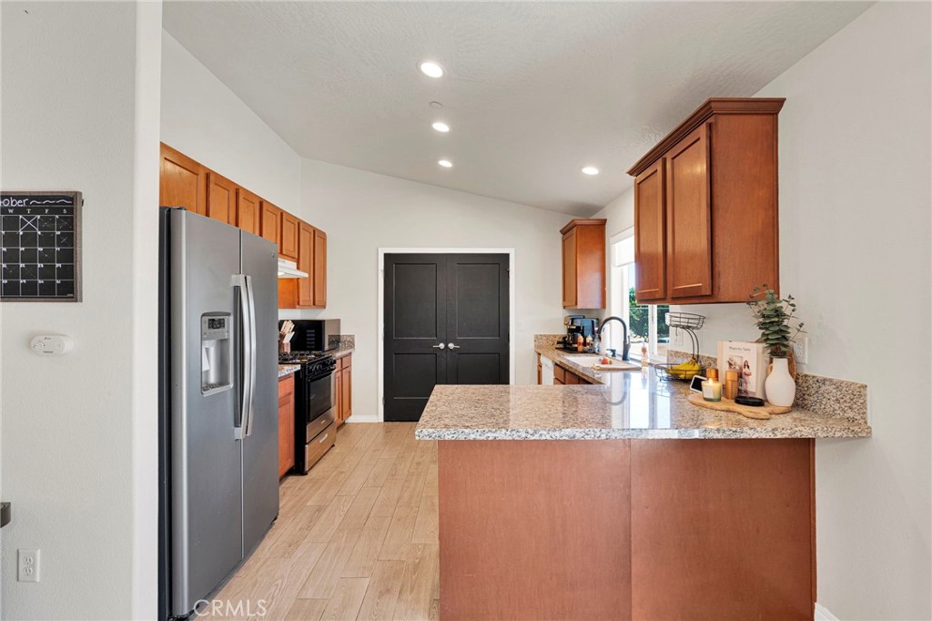 9357 Jacaranda Avenue Property Photo 11