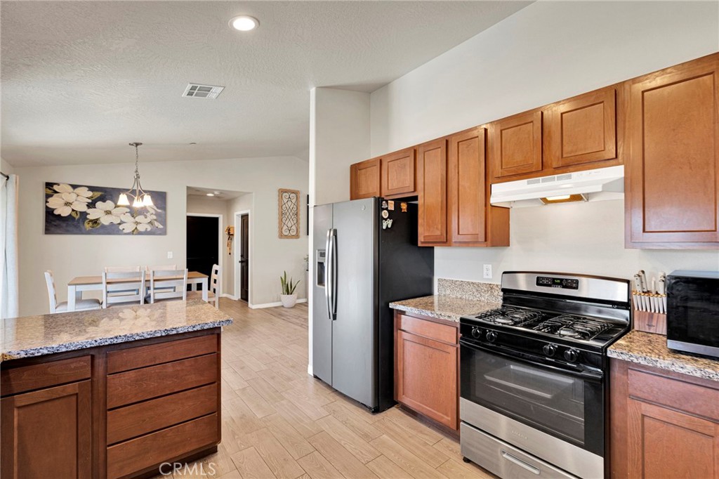 9357 Jacaranda Avenue Property Photo 14