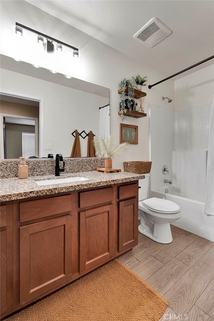 9357 Jacaranda Avenue Property Photo 21